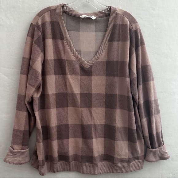 Emily Daniels Sweaters - Emily Daniels Buffalo Plaid Sweater Women’s XL Pink Taupe V-Neck Cozy Soft